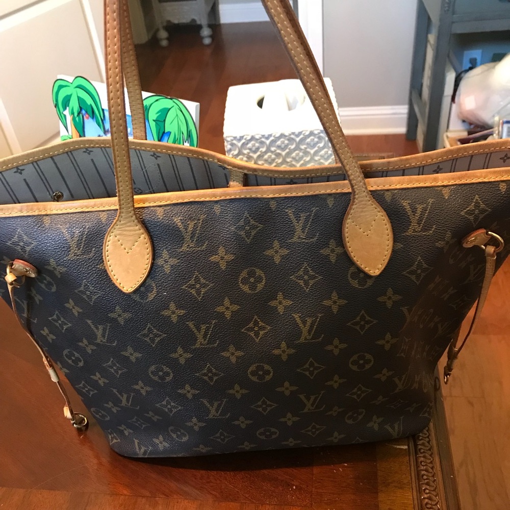Louis Vuitton Neverfull MM
